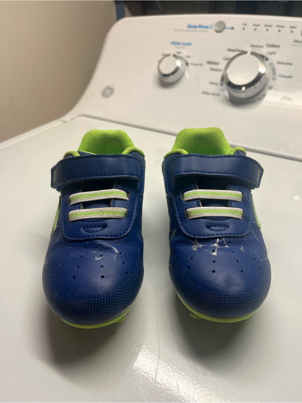 Stride Rite M2P soccer cleat